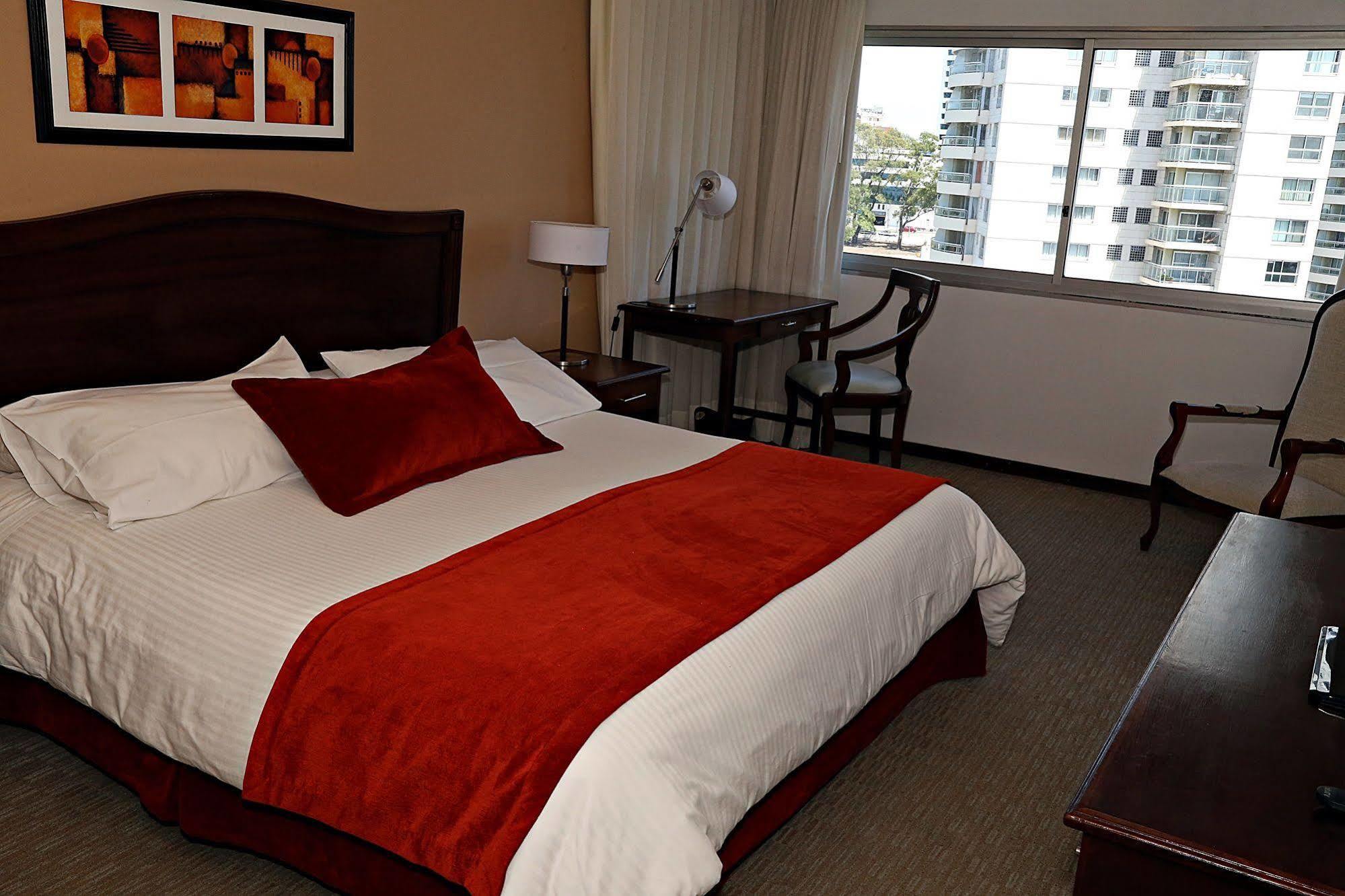 Palladium Business Hotel Montevideo Buitenkant foto